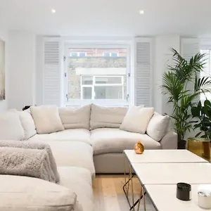 Shoreditch - Immaculate 2 Bedrooms Flat For 6 , London United Kingdom